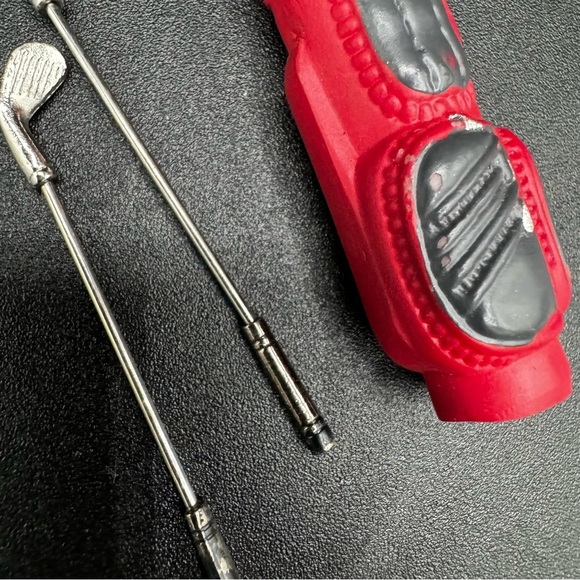 Red Miniature Golf Bag with Clubs - Picture 5 of 11